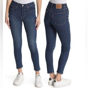 Levi’s Wedgie Skinny Jeans